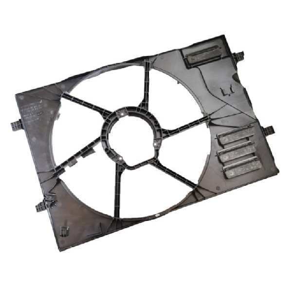 تصویر محصول سینی فن آئودی Q4 e-tron 40 سال 2024